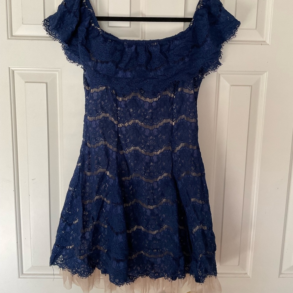 Short blue lace dress
